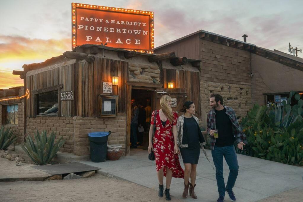 Near Pappy & Harriet'S + Rimrock Ranch W/ Hot Tub Villa Pioneertown Екстериор снимка